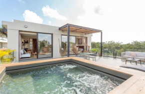 Luxury Penthouse Suite Private Pool XP17